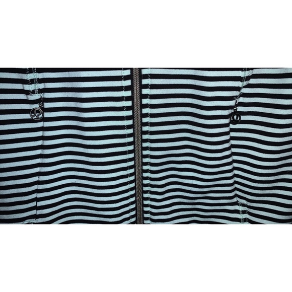 Lululemon Size 10 Zip Up - Picture 2 of 5